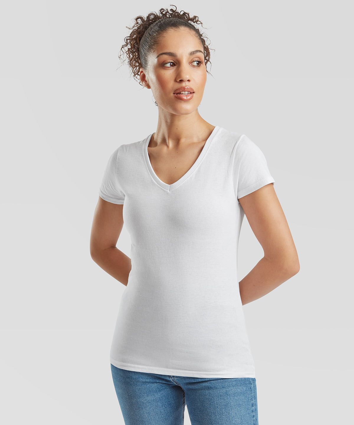 Tryck din logga på T-shirts från Fruit of the Loom - Anpassa Valueweight V-ringad T-shirt -Dam i färgen för företag, föreningar och privatpersoner