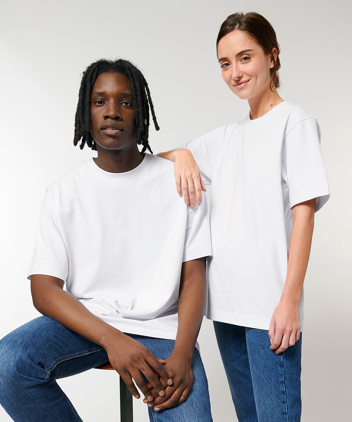Tryck din logga på T-shirts design från Stanley/Stella - Anpassa Stanley/Stella Freestyler – T-shirt i Relaxed Fit och Tjockare Material i färgen för företag, föreningar och privatpersoner