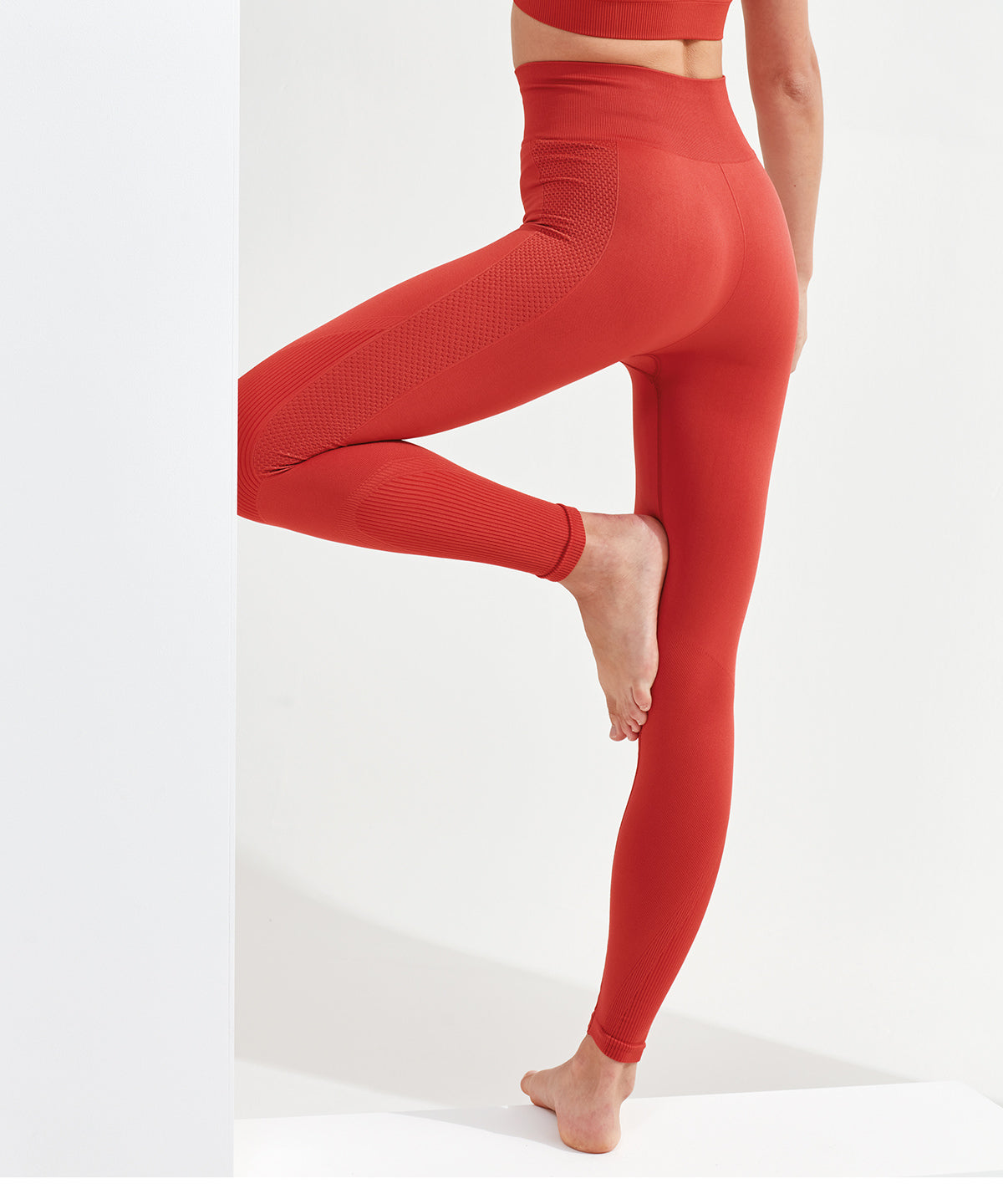 Tryck din logga på Leggings från TriDri - Anpassa Dam TriDri sömlösa '3D fit' multisport skulptur enfärgade leggings i färgen för företag, föreningar och privatpersoner