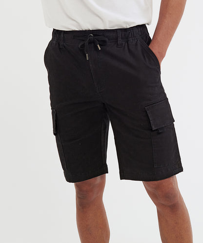 Tryck din logga på Shorts från Wombat - Anpassa Cargo utility shorts med dragsko för herrar i färgen för företag, föreningar och privatpersoner