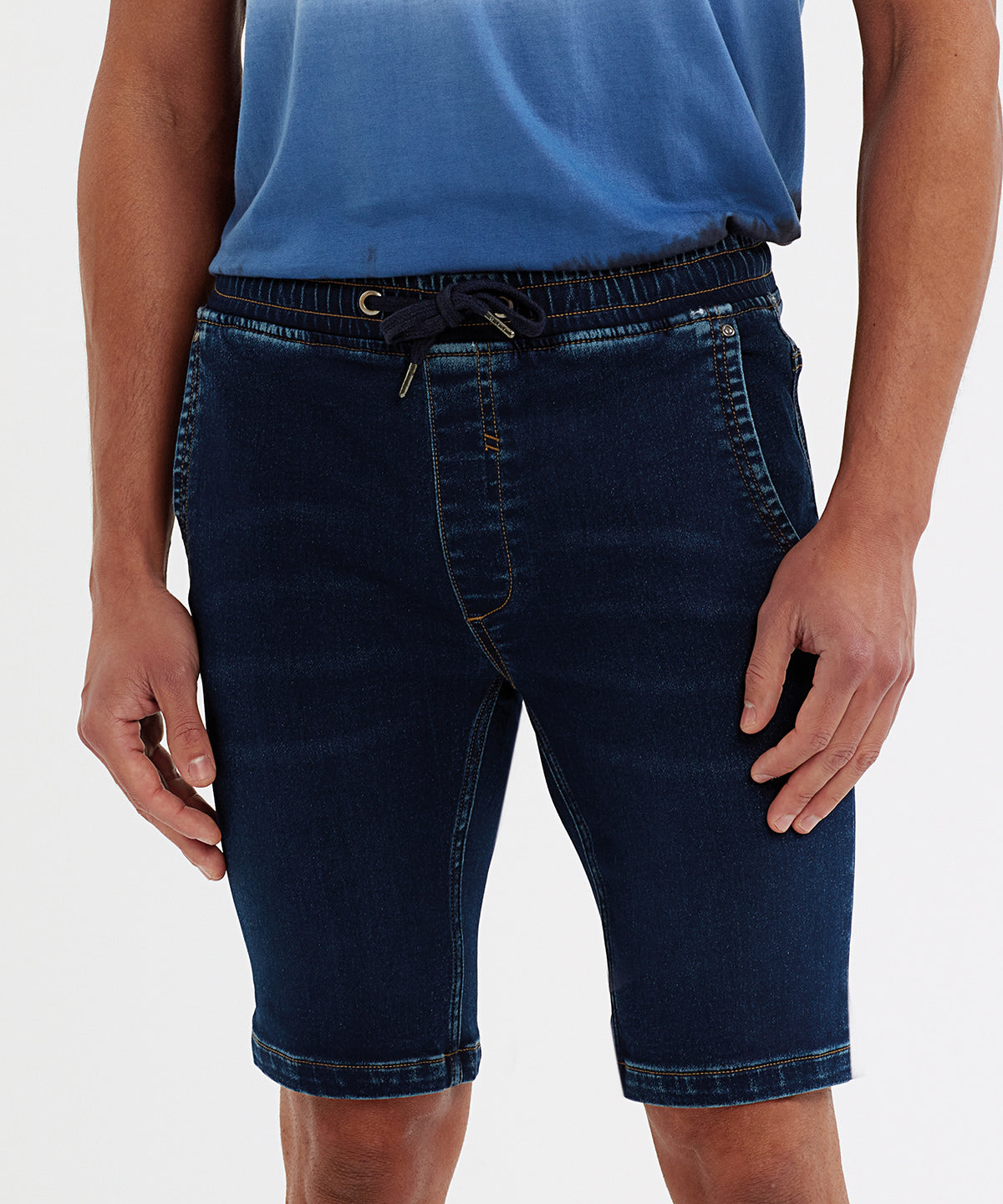 Tryck din logga på Shorts från Wombat - Anpassa Shorts med dragsko i denim för herrar i färgen för företag, föreningar och privatpersoner