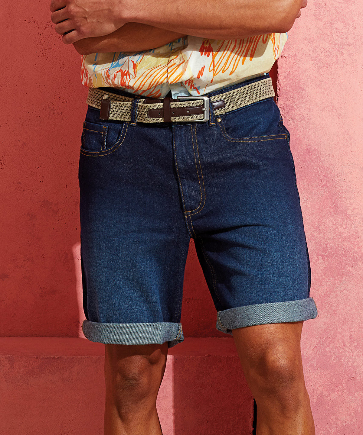 Tryck din logga på Shorts från Wombat - Anpassa Jeansshorts för herrar i färgen för företag, föreningar och privatpersoner