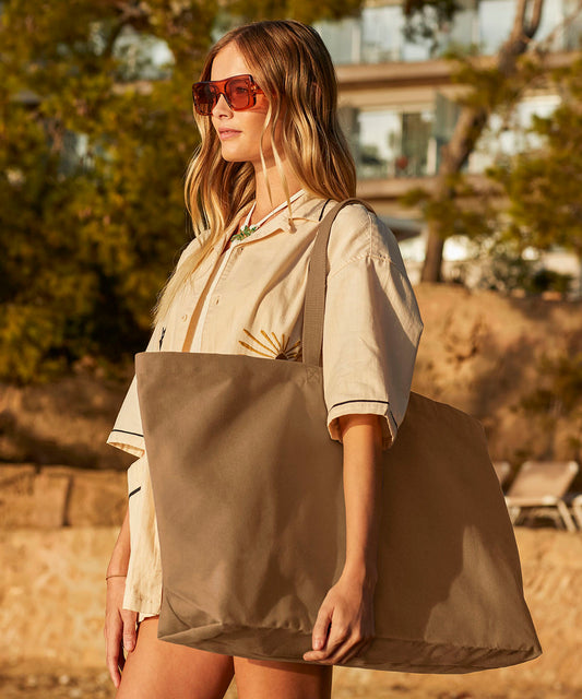Tryck din logga på Väskor från Westford Mill - Anpassa Oversized Canvas Tote i färgen för företag, föreningar och privatpersoner