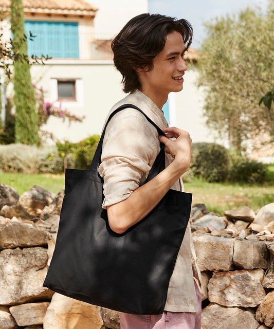 Tryck din logga på Väskor från Westford Mill - Anpassa Westford Mill - Recycled Cotton Maxi Tote i färgen för företag, föreningar och privatpersoner