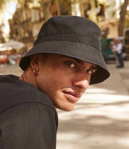 Tryck din logga på från Impala Print Shop - Anpassa BEECHFIELD Beechfield Recycled Polyester Bucket Hat B84R i färgen för företag, föreningar och privatpersoner